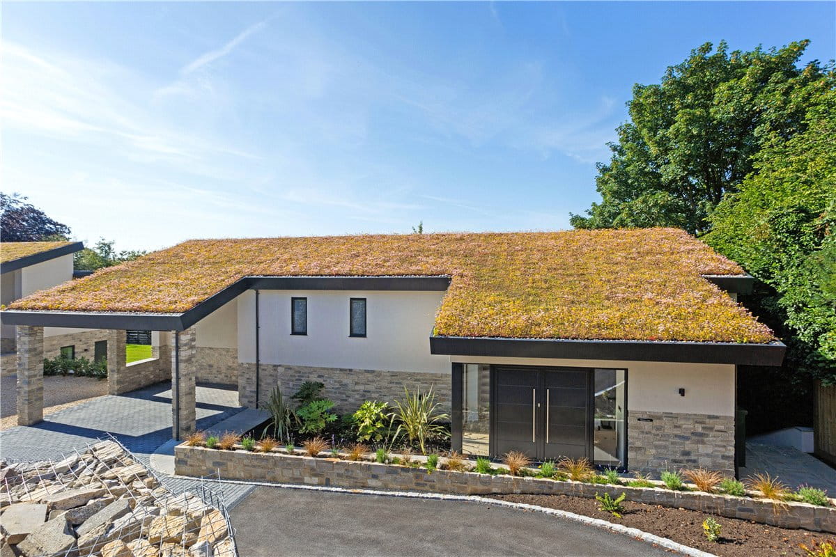 4 bedroom house, Speen Lane, Newbury RG14 - Available