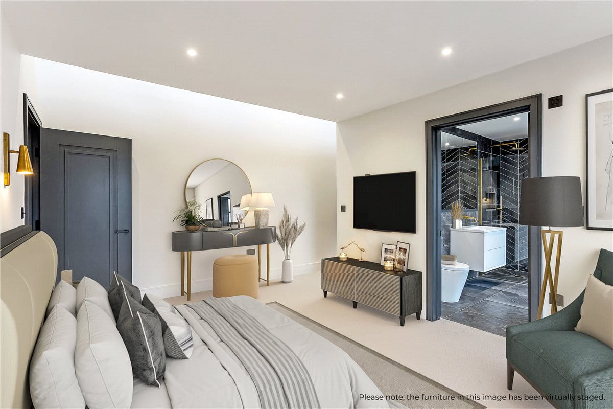 4 bedroom house, Speen Lane, Newbury RG14 - Available