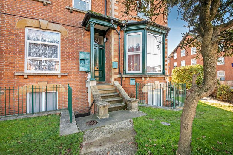 1 bedroom flat, London Road, Newbury RG14 - Available