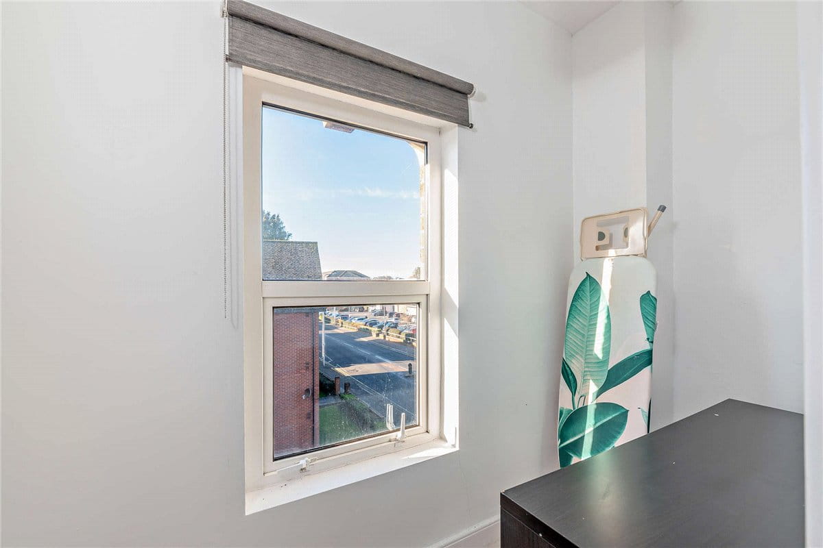 1 bedroom flat, London Road, Newbury RG14 - Available