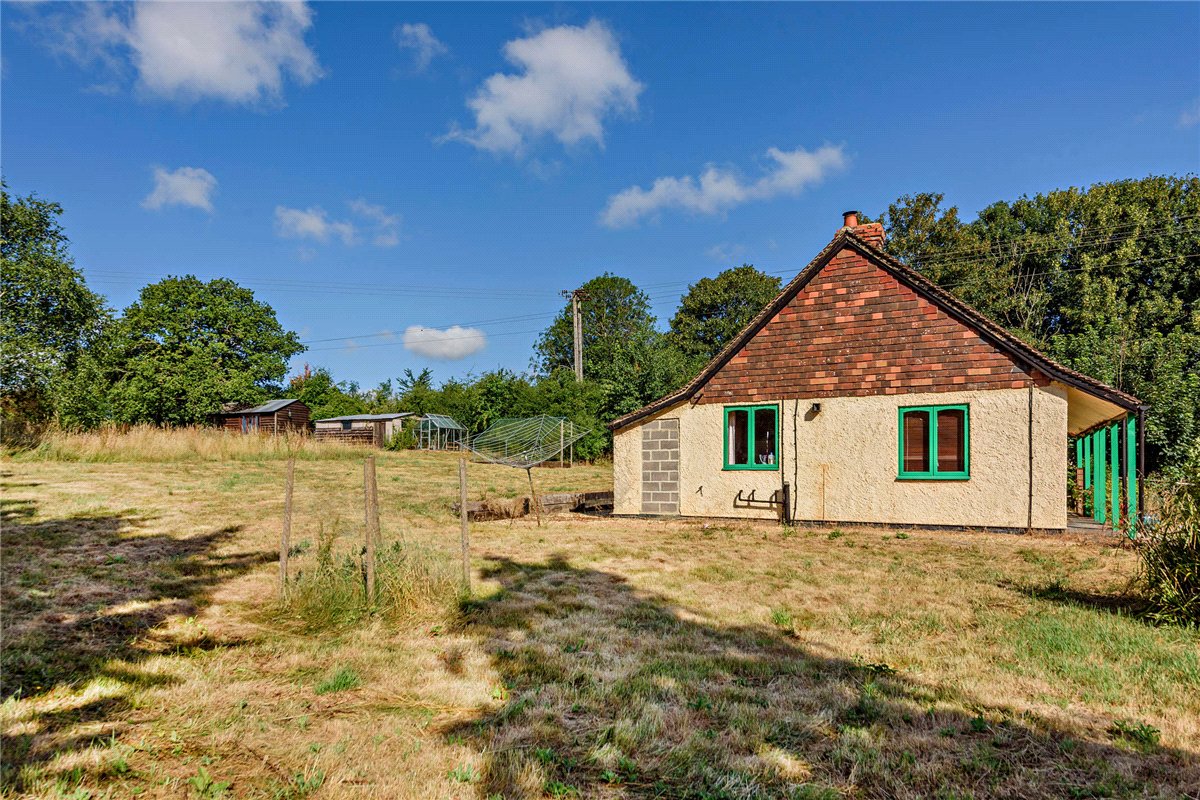 2 bedroom house, Main Street, Chaddleworth RG20 - Sold STC