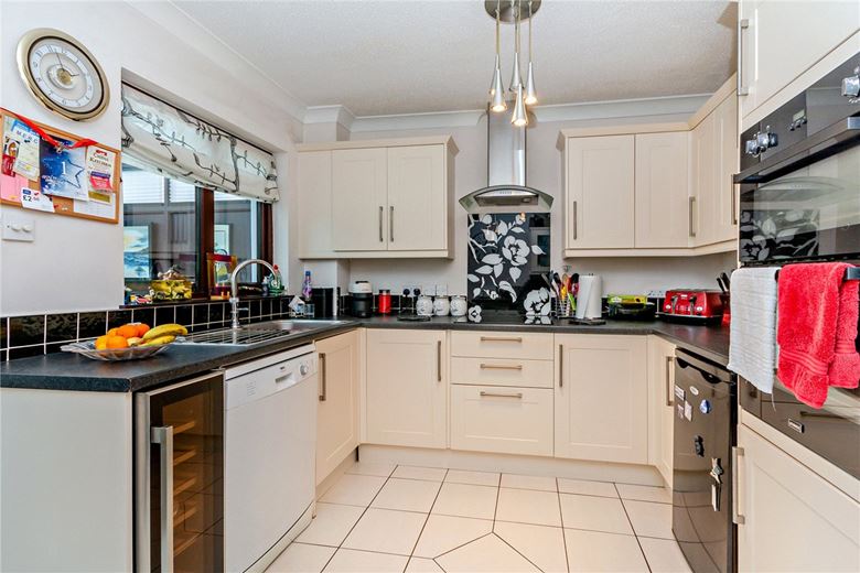 3 bedroom house, Billington Way, Thatcham RG18 - Sold STC