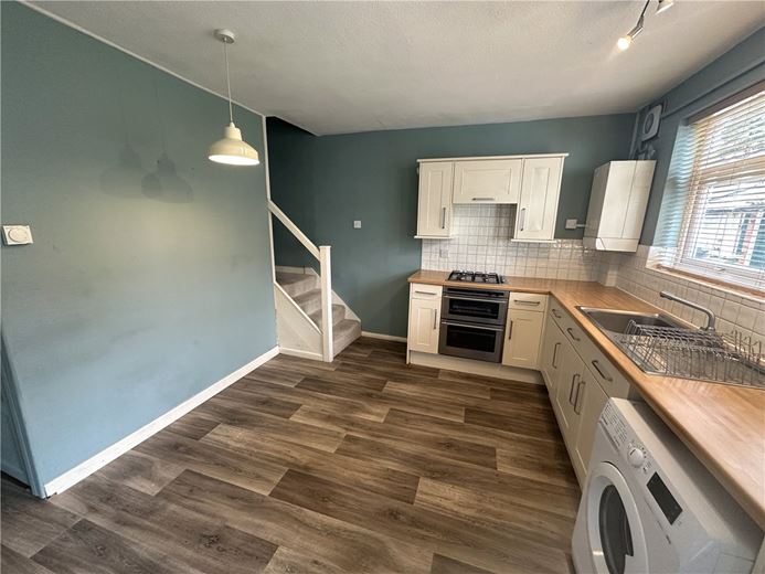 2 bedroom house, Shrewsbury Terrace, Buckingham Road RG14 - Available