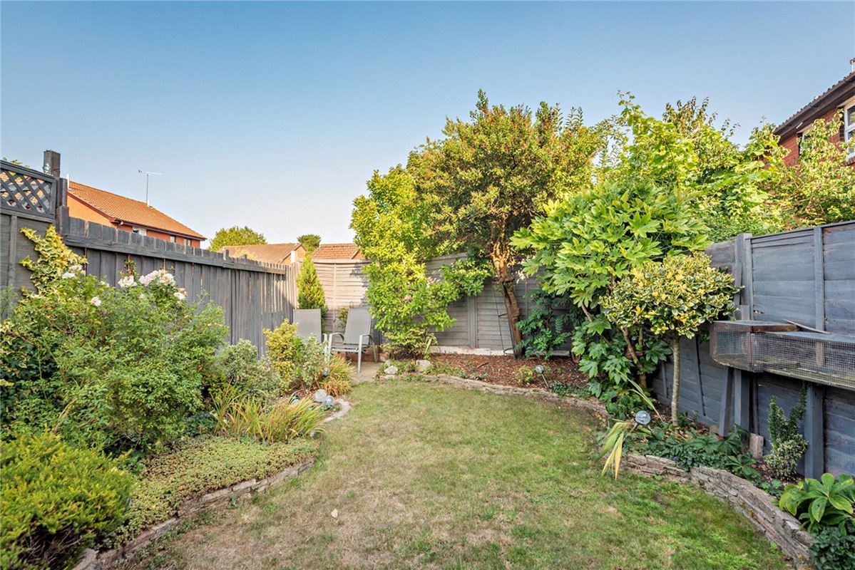 2 bedroom house, Blackdown Way, Thatcham RG19 - Sold STC