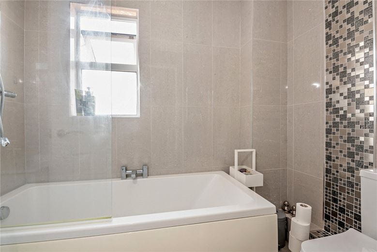 2 bedroom house, Blackdown Way, Thatcham RG19 - Sold STC