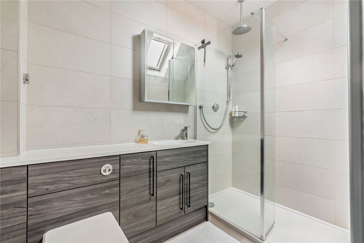 4 bedroom house, The Rookery, Peasemore RG20 - Sold