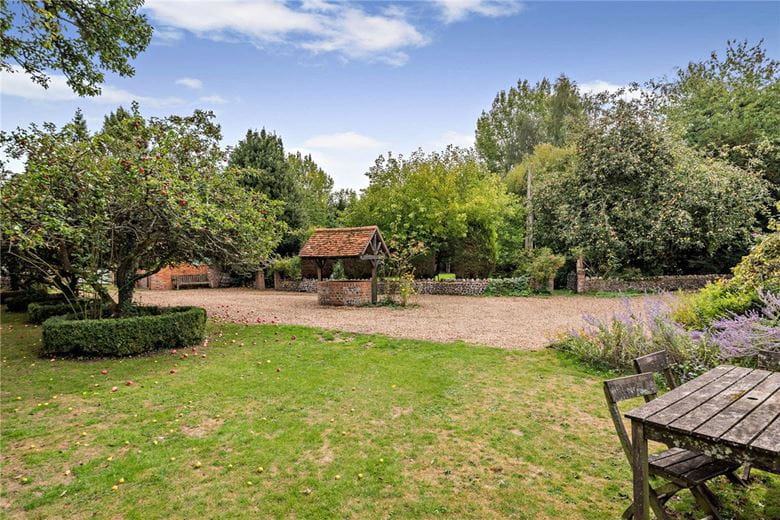 6 bedroom house, Brightwalton, Newbury RG20 - Available