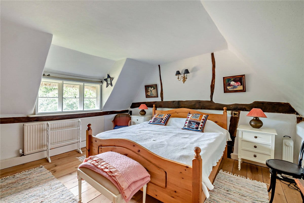 6 bedroom house, Brightwalton, Newbury RG20 - Available