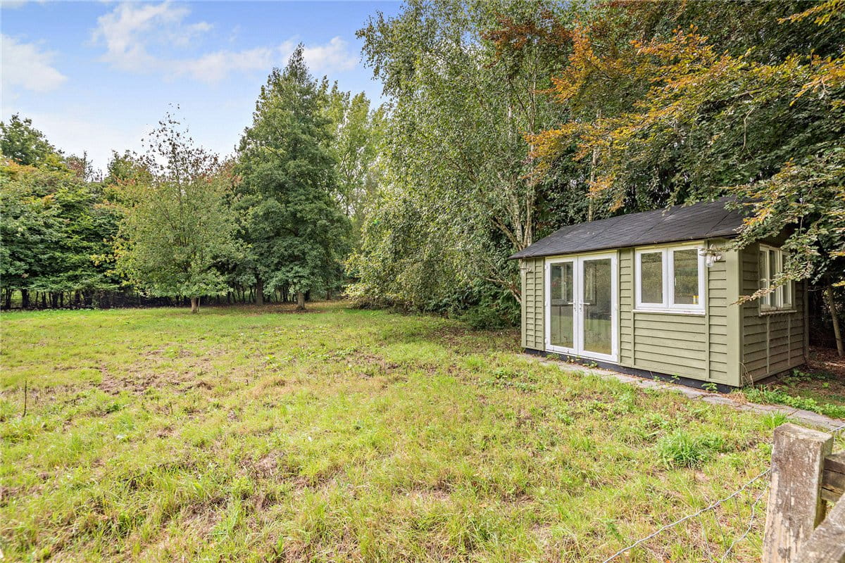 6 bedroom house, Brightwalton, Newbury RG20 - Available