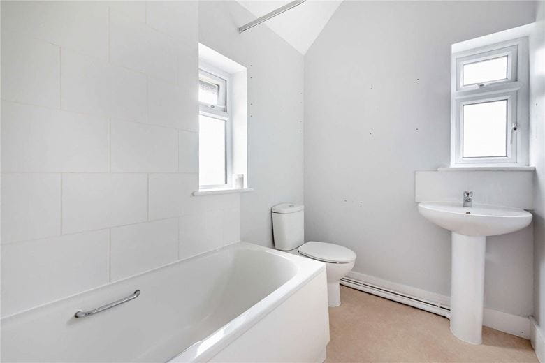 3 bedroom cottage, Rookwood, Stockcross RG20 - Sold