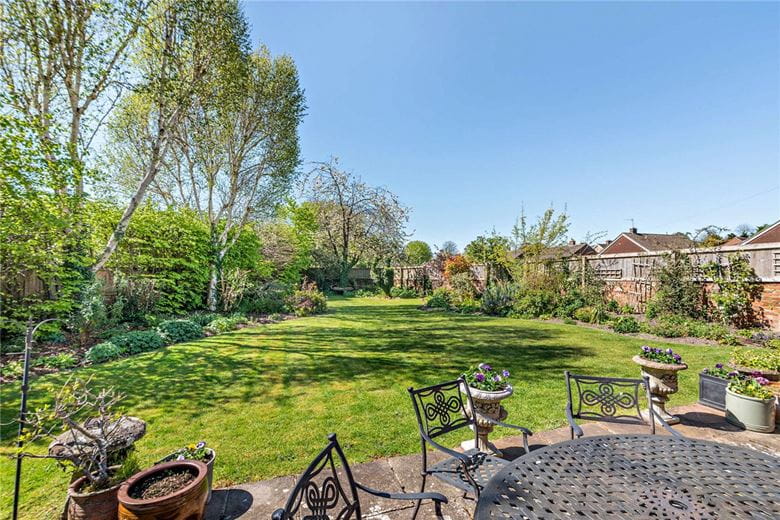 5 bedroom house, Sheepdrove Hill, Lambourn RG17 - Available