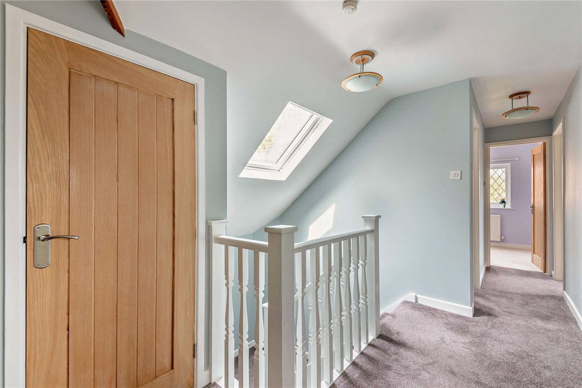 4 bedroom house, Oxford Road, Donnington RG14 - Available