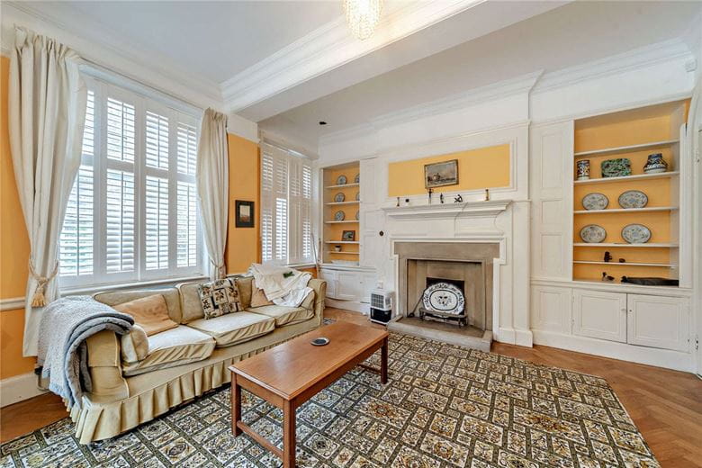 8 bedroom house, Yattendon Road, Hermitage RG18 - Available