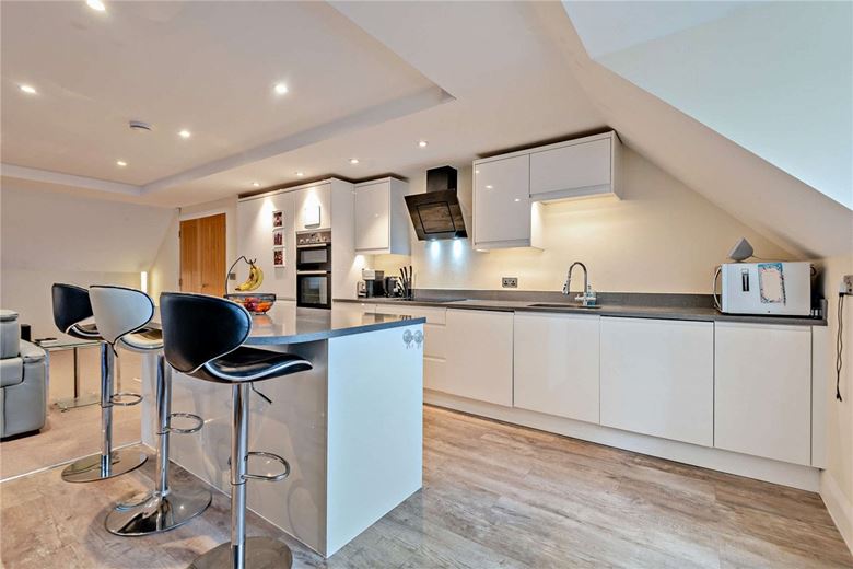 2 bedroom flat, The Dolmans, Shaw RG14 - Available