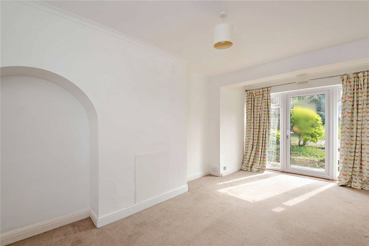 4 bedroom house, Bartlemy Close, Newbury RG14 - Available