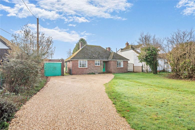 2 bedroom bungalow, Crookham Common Road, Crookham RG19 - Available