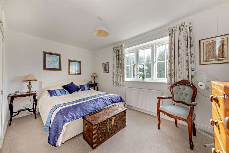 4 bedroom house, Heathfields, Chieveley RG20 - Available