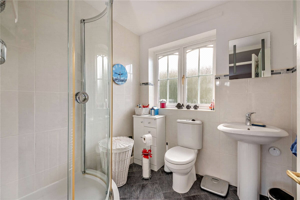 4 bedroom house, Heathfields, Chieveley RG20 - Available