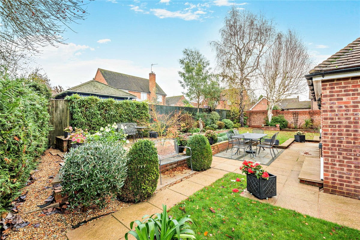 4 bedroom house, Heathfields, Chieveley RG20 - Available