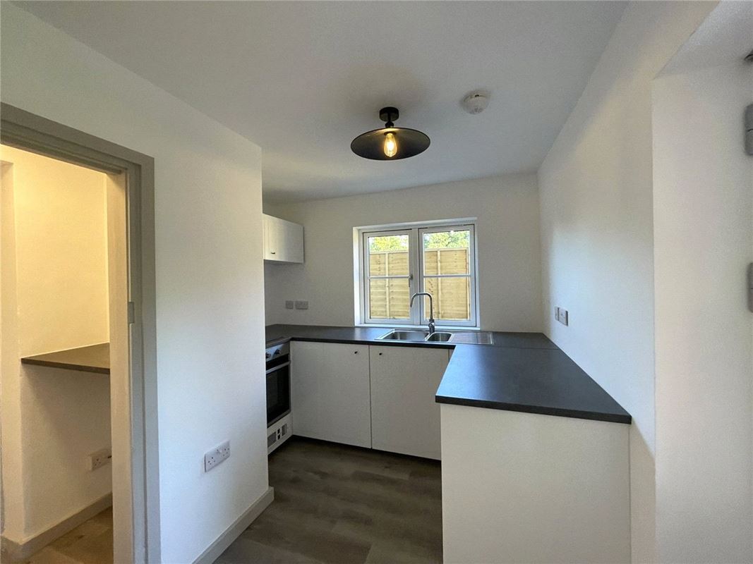 3 bedroom cottage, Enborne Street, Enborne RG14 - Sold STC