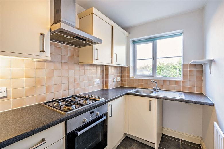 2 bedroom house, Redfinch Mews, Thatcham RG19 - Available