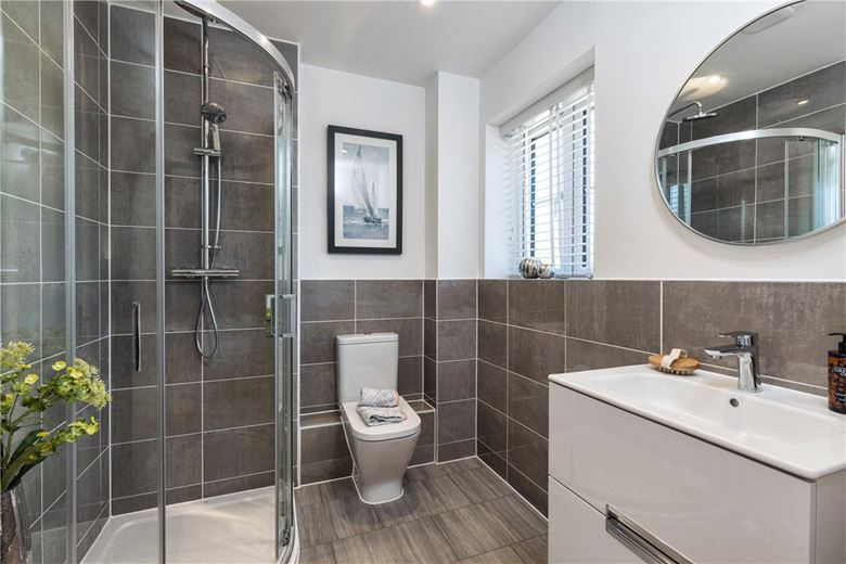 3 bedroom house, Princess Gardens, Bishops Green RG20 - Available