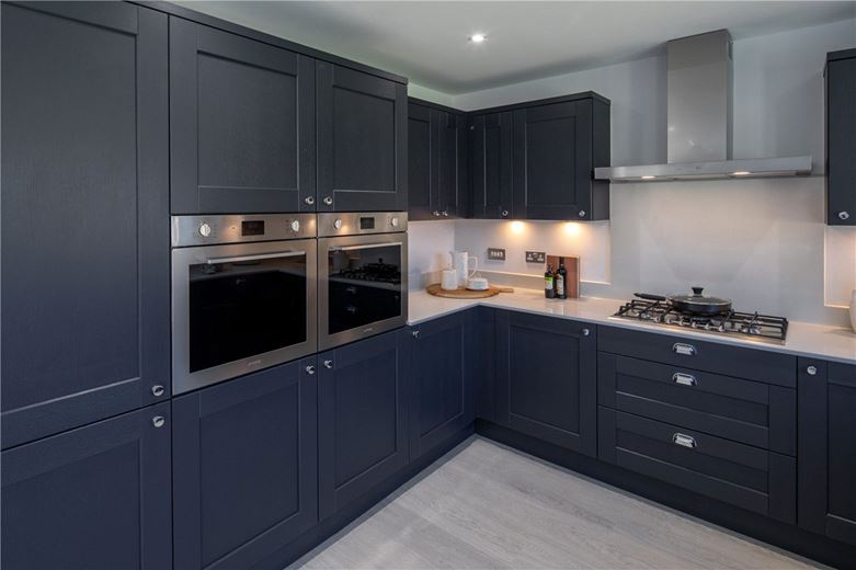 5 bedroom house, Princess Gardens, Bishops Green RG20 - Available