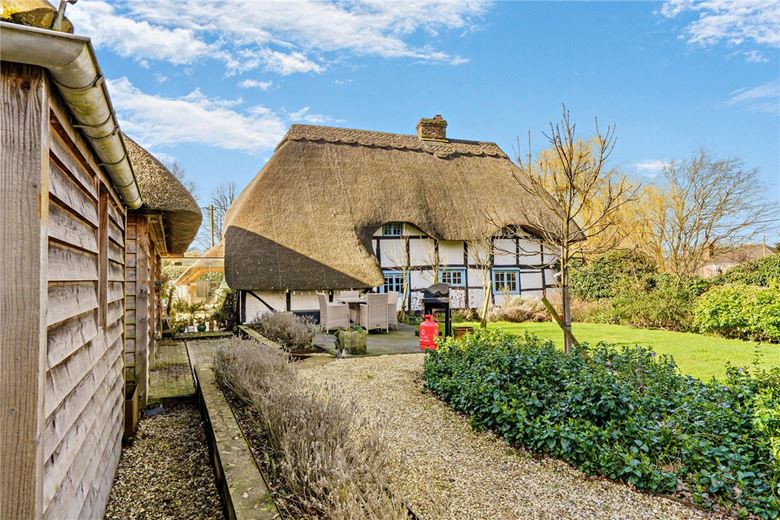 4 bedroom house, Lower Green, Inkpen RG17 - Available