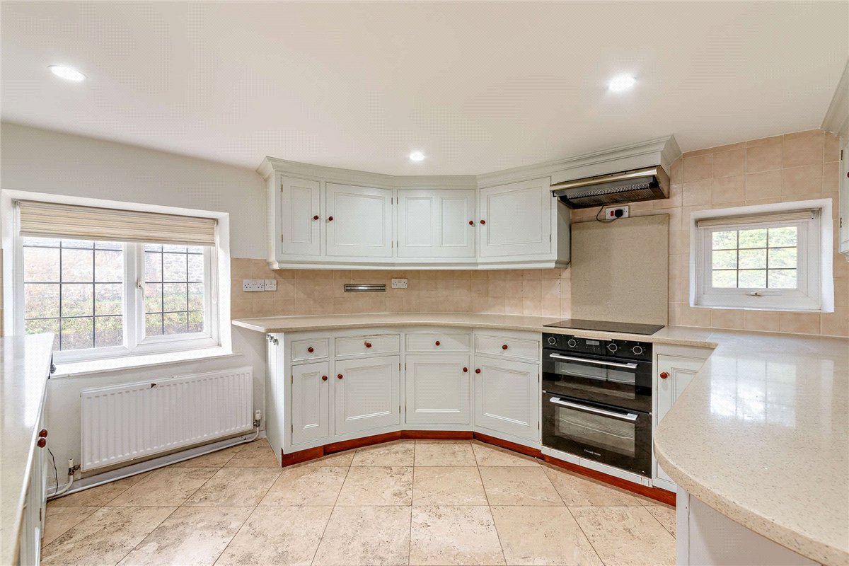 5 bedroom cottage, Upper Lambourn, Hungerford RG17 - Available