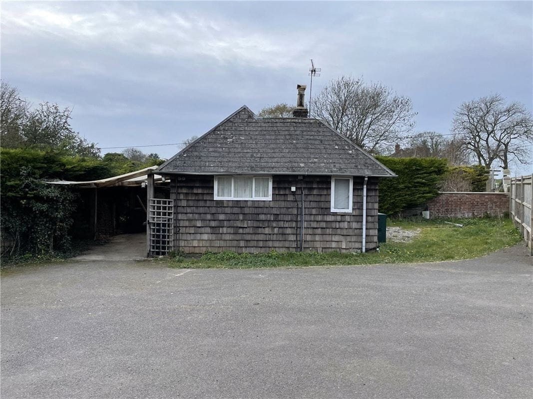 5 bedroom cottage, Upper Lambourn, Hungerford RG17 - Available