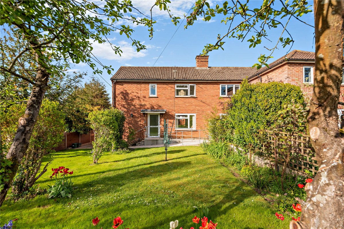 3 bedroom house, Pennys Hatch, Kingsclere RG20 - Sold STC
