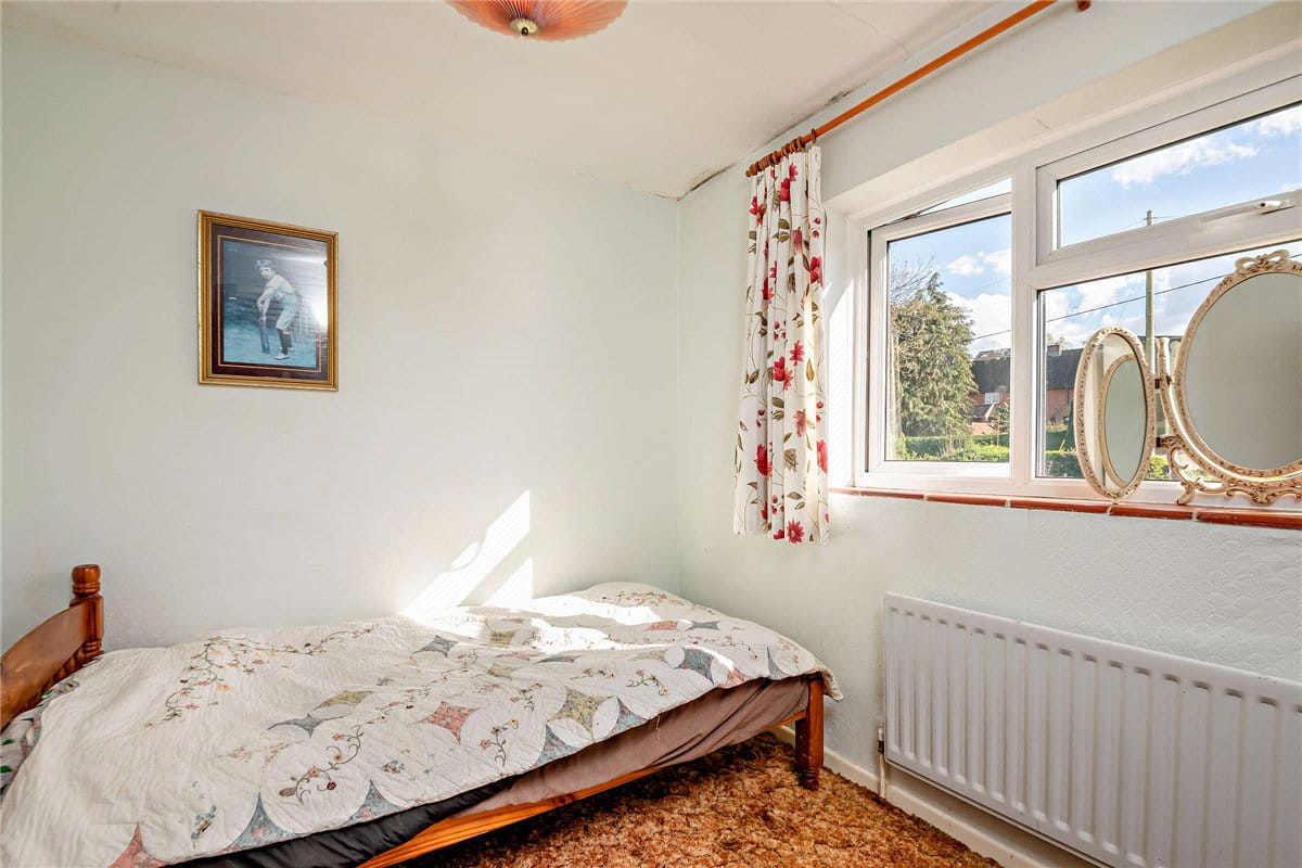 3 bedroom house, Pennys Hatch, Kingsclere RG20 - Sold STC