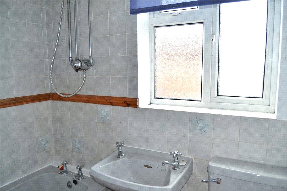 2 bedroom house, Wilfred Way, Thatcham RG19 - Available