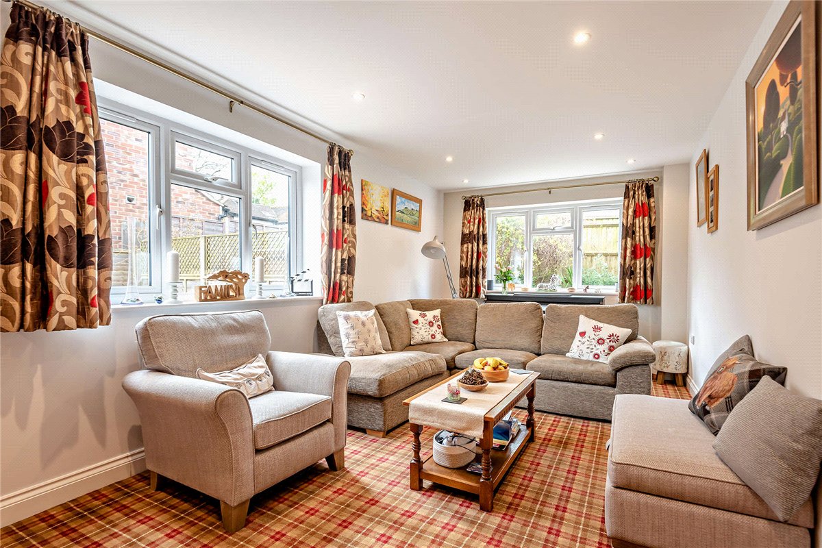 4 bedroom house, King John Road, Kingsclere RG20 - Available