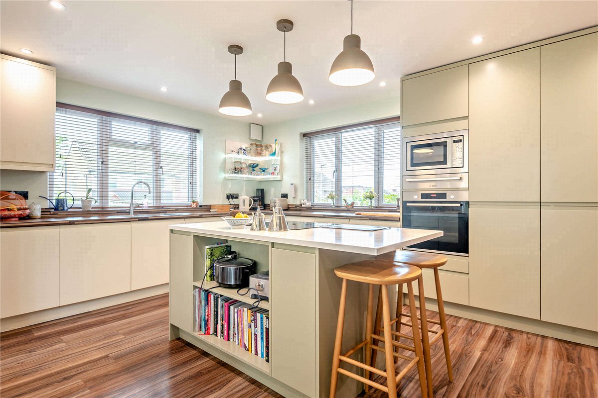 4 bedroom house, King John Road, Kingsclere RG20 - Available