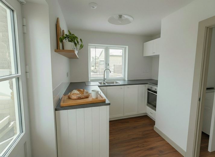 3 bedroom cottage, Enborne Street, Enborne RG14 - Available