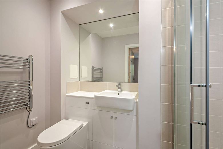 2 bedroom flat, St Marys Road, Newbury RG14 - Available