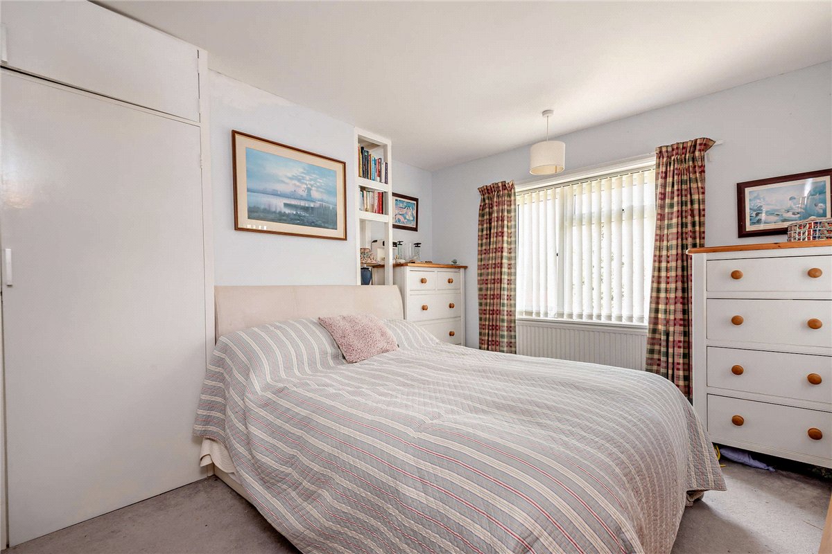 4 bedroom house, George Street, Kingsclere RG20 - Available