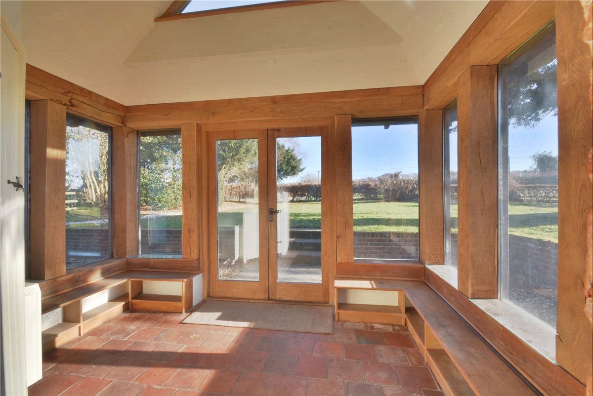 2 bedroom house, Highclere Street, Highclere RG20 - Let Agreed