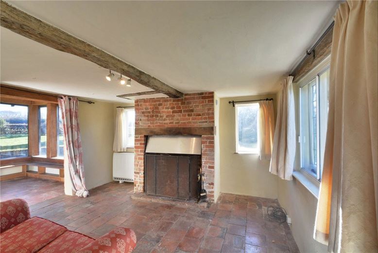 2 bedroom house, Highclere Street, Highclere RG20 - Available