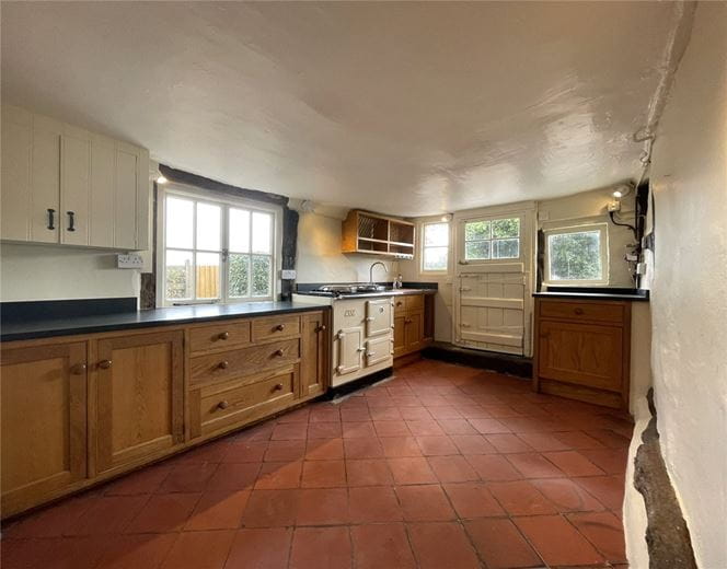 2 bedroom house, Highclere Street, Highclere RG20 - Available