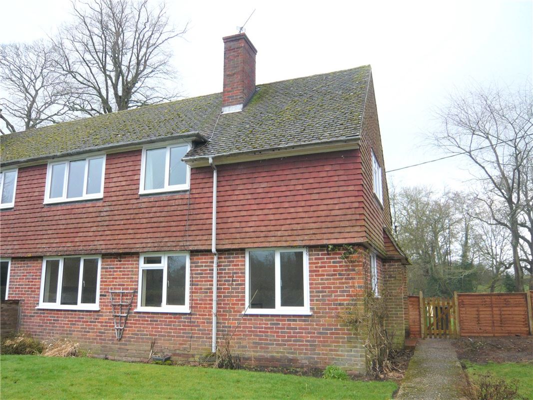 3 bedroom house, East Woodhay, Newbury RG20 - Available