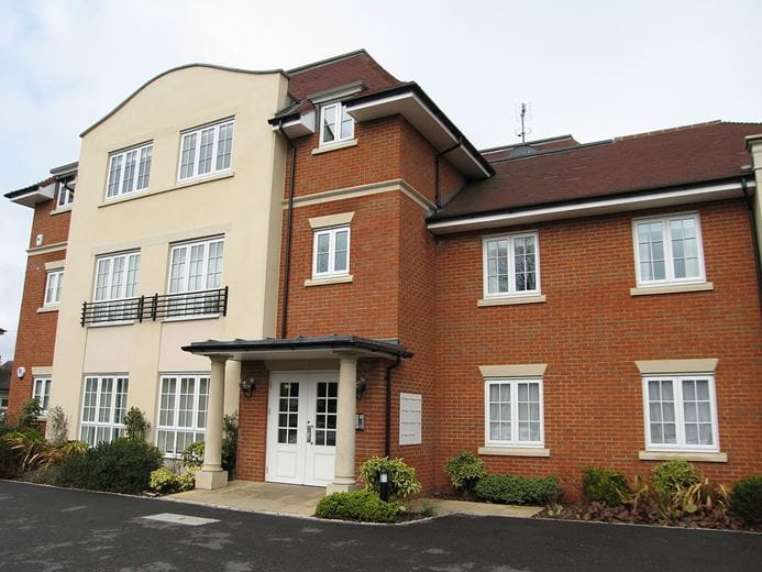 2 bedroom flat, Catherine Road, Newbury RG14