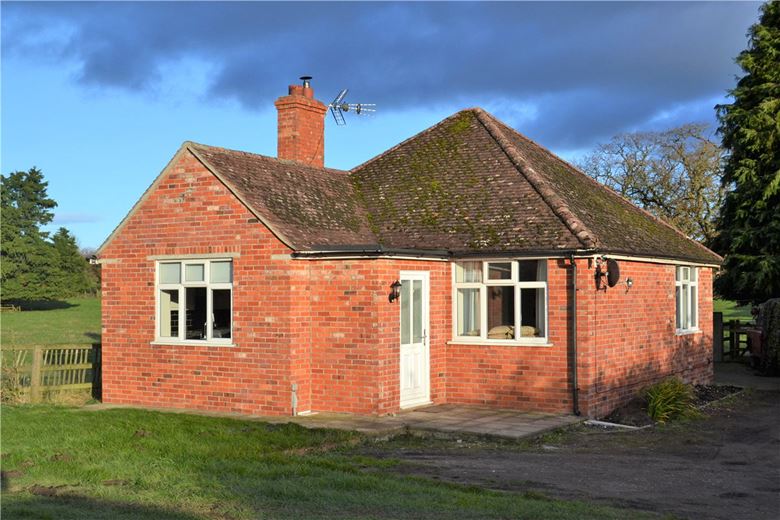 2 bedroom house, Oxford Road, Chieveley RG20 - Let Agreed