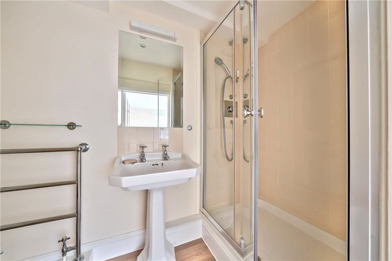 4 bedroom house, The Slade, Bucklebury RG7 - Available