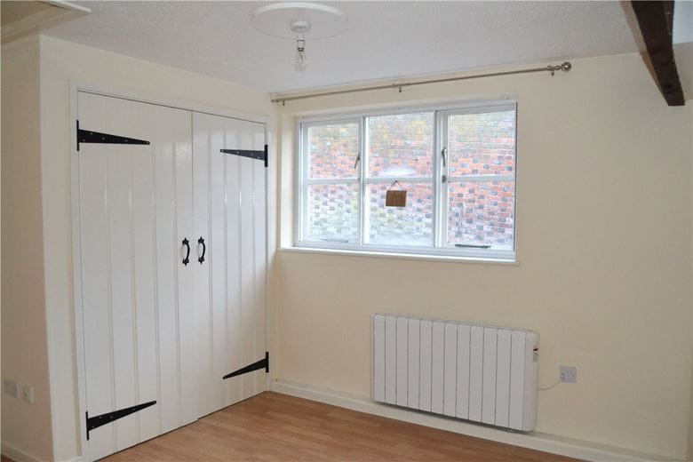 1 bedroom maisonette, High Street, Hungerford RG17 - Let Agreed