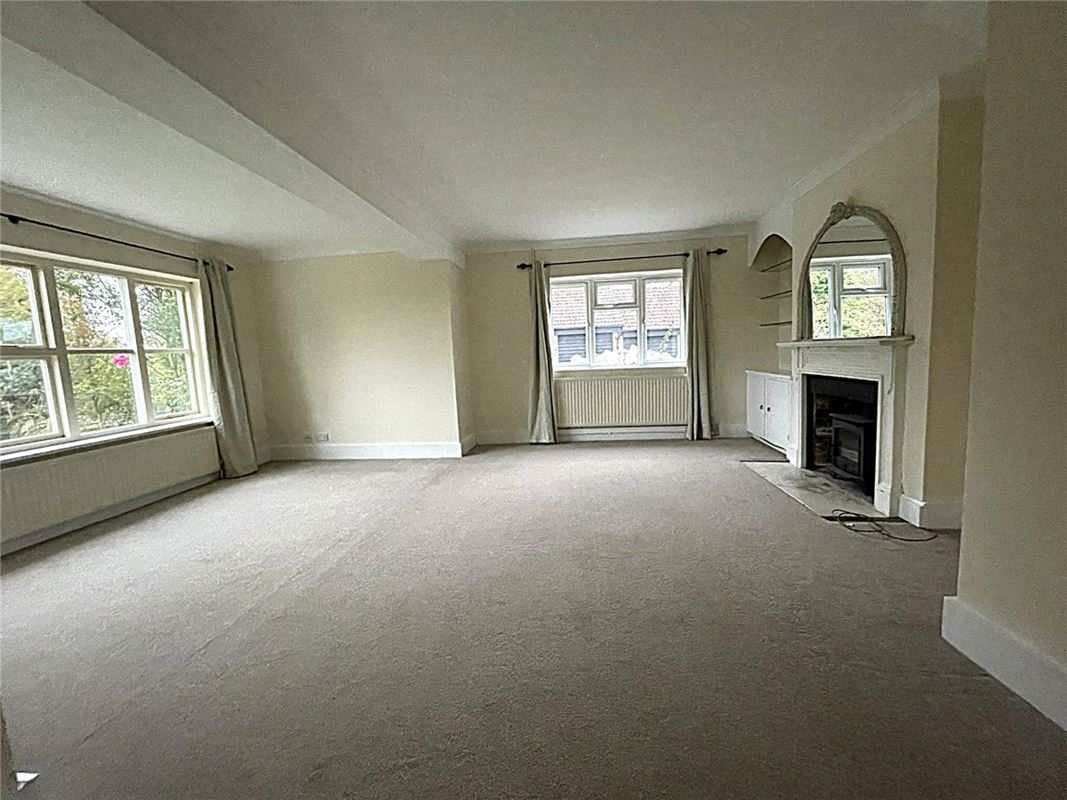 4 bedroom house, Elcot, Kintbury RG20 - Available