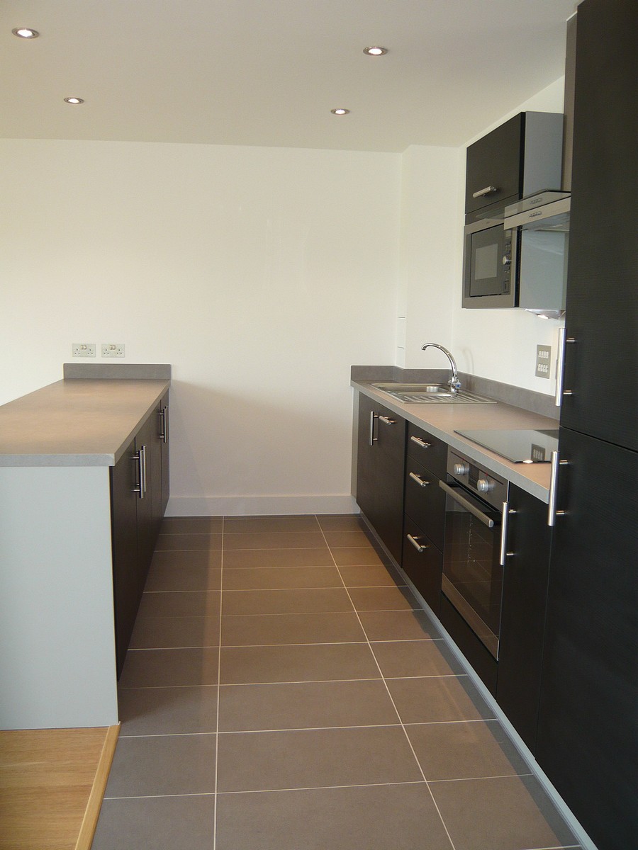 2 bedroom flat, Park Way, Newbury RG14 - Available