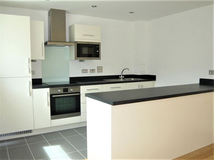 2 bedroom flat, Park Way, Newbury RG14 - Let Agreed