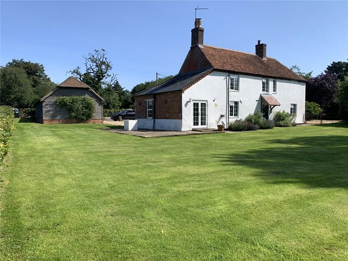 5 bedroom house, Inholmes Common, Woodlands St. Mary RG17 - Available